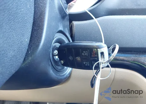 2015 Kia Sedona Lx z USA, uszkodzony, nr VIN KNDMB5C16F6027853